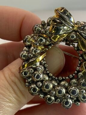 Vintage Best Two-Tone Wreath Brooch/Necklace with Gold Bow - Women Jewelry